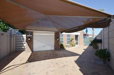 Townhouse For Sale in Brackenfell South, Cape Town